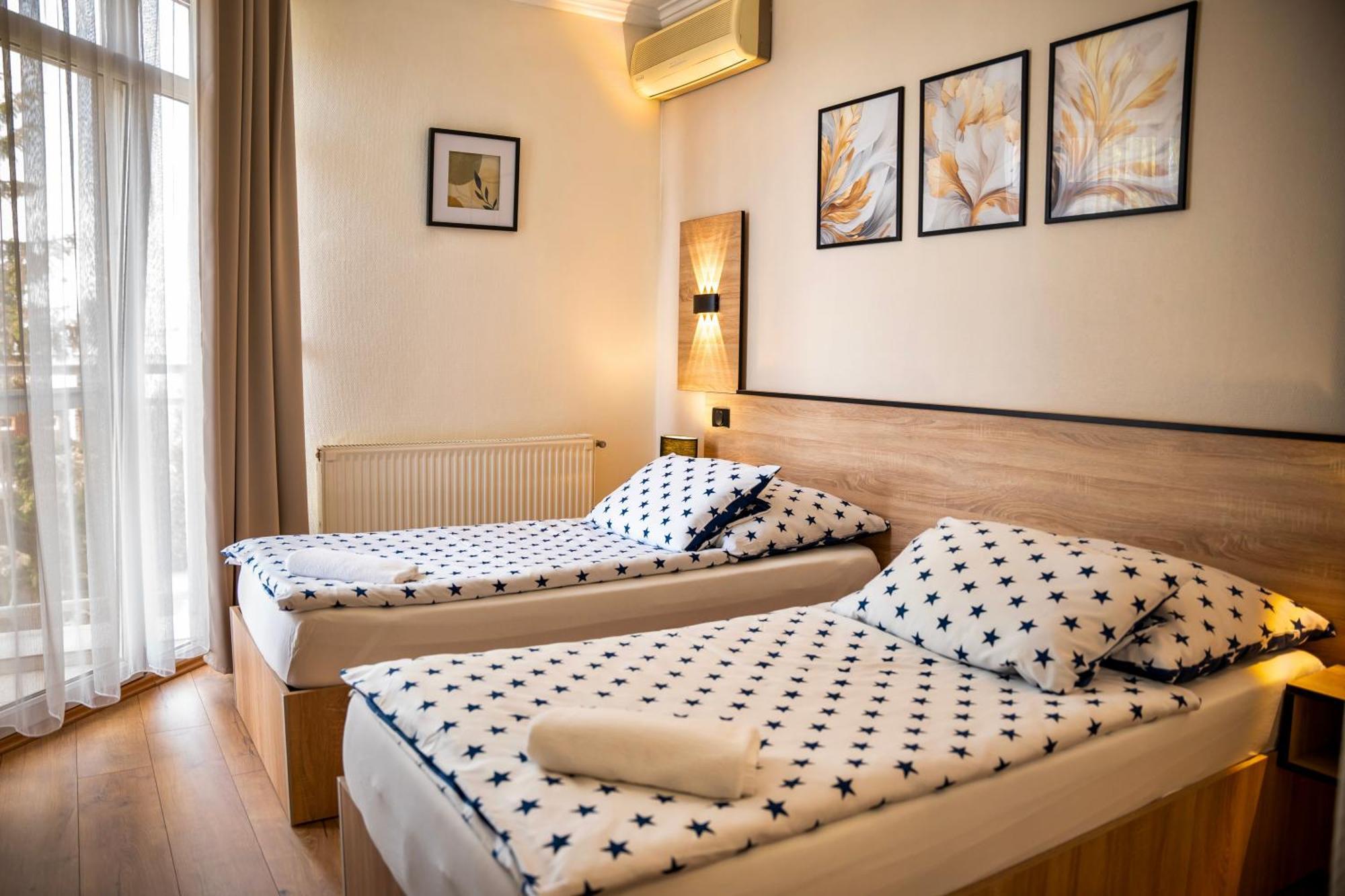 Hotel Bolero Győr Extérieur photo